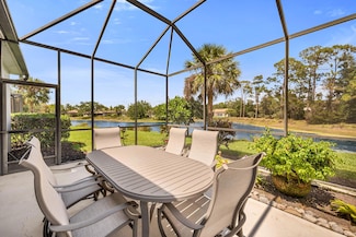 6819 Old Banyan Way, Naples, FL 34109