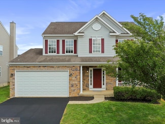 90 Watercourse Dr, Ranson, WV 25438