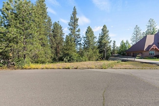 1841 E Pinecrest Rd, Spokane, WA 99203