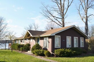 10002 272nd Ave, Trevor, WI 53179