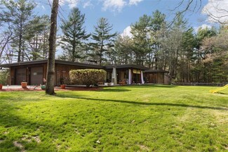 55 Ann Dr, East Greenwich, RI 02818