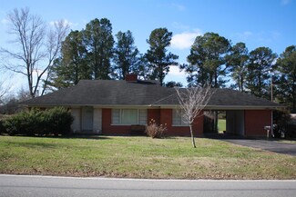 112 Lexington Rd, Loretto, TN 38469