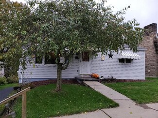 303 Belle St, Evans City, PA 16033