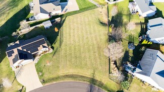 256 Karagen Cir, Germantown Hills, IL 61548