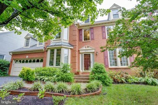 4217 Trowbridge St, Fairfax, VA 22030