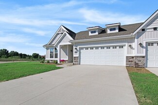 1013 S Cove Cir Unit 7, Whitehall, MI 49461
