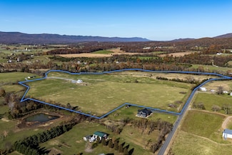 1246 Whispering Hill Rd, Luray, VA 22835