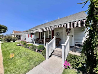 411 N Delavan Ave, Margate City, NJ 08402