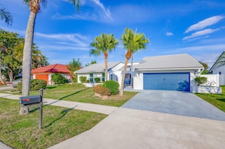 2502 SW 23rd Cranbrook Dr, Boynton Beach, FL 33436