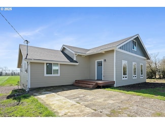 3985 Latimer Rd N, Tillamook, OR 97141