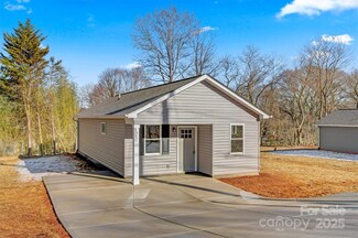 1443 Southwest Blvd, Newton, NC 28658