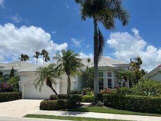 125 Windward Dr, Palm Beach Gardens, FL 33418