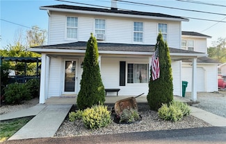 210 Leachman Rd, Latrobe, PA 15650