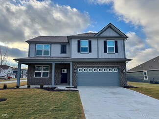 1420 Chime Ln, Greenwood, IN 46143