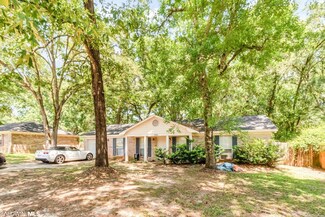 7511 Havenwood Dr, Theodore, AL 36582