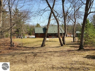 1530 Wallin Lake Dr, West Branch, MI 48661