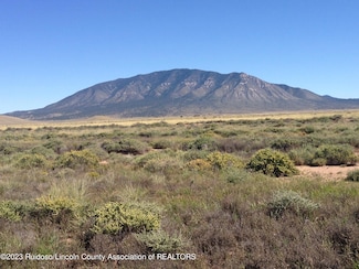 218 Calico Rd, Carrizozo, NM 88301