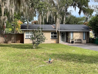 715 W Pennsylvania Ave, Deland, FL 32720