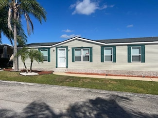 550 Queen Palm Dr, Davenport, FL 33897