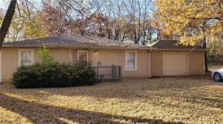 8024 S Benton Ave, Kansas City, MO 64132