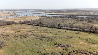 339 Oakwood Ave, Jacksboro, TX 76458