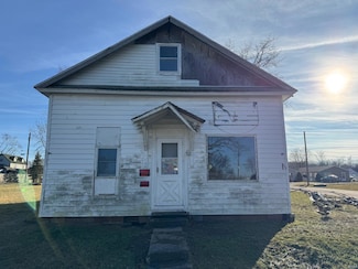 823 W Commercial St, Hartford City, IN 47348