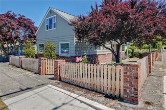 219 6th Ave S, Edmonds, WA 98020