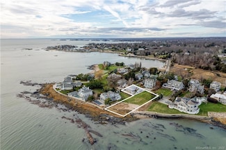 624 Vineyard Point Rd, Guilford, CT 06437
