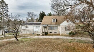 4601 Stella St, Parkersburg, WV 26104
