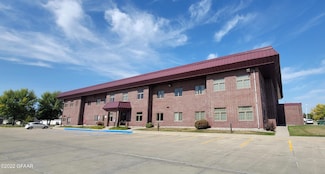 3535 S 31st St, Grand Forks, ND 58201