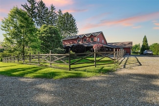 11221 W Greene Rd, Waterford, PA 16441
