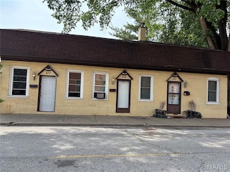 219 N High St, Belleville, IL 62220