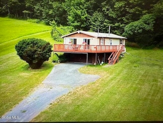 177 Myers Rd, Howes Cave, NY 12092