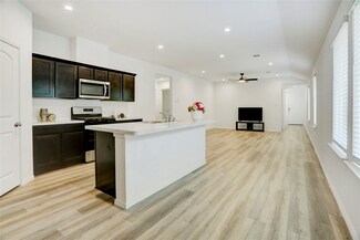 12319 Tranquil Pines Dr, Houston, TX 77014