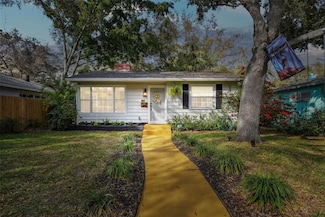 145 24th Ave SE, Saint Petersburg, FL 33705