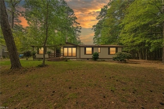 444 Morse Point Rd, Port Haywood, VA 23138