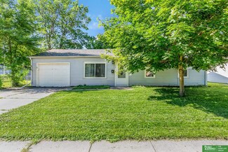 1309 Janbrook Blvd, Carter Lake, IA 51510