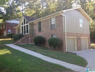 1068 Sunhill Rd NW, Center Point, AL 35215