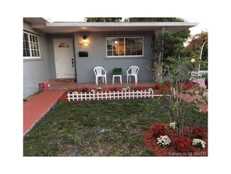 6270 NW 114th St, Hialeah, FL 33012