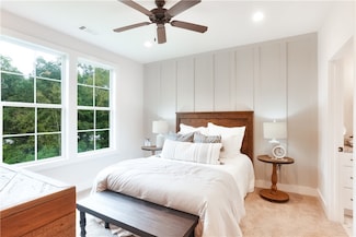 1017 Crossing Ct E, Valley, AL 36854