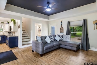 194 Debra Dr, Bullard, TX 75757