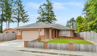 1982 S Gwin Rd, McKinleyville, CA 95519