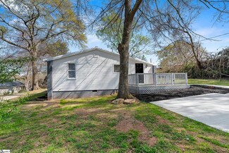 103 Woodrow St, Walhalla, SC 29691