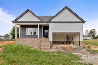 143 Tranquility Ln, Harmony, NC 28634