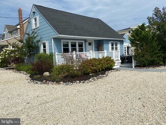 245 17th St, Surf City, NJ 08008