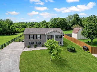1102 Brandy Ln, Richmond, KY 40475