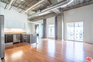 645 W 9th St Unit 718, Los Angeles, CA 90015