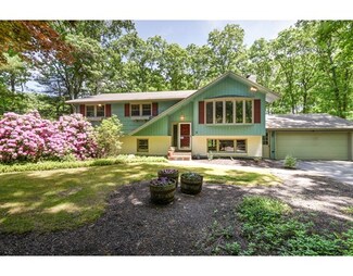 9 Shady Rest Rd, North Easton, MA 02356