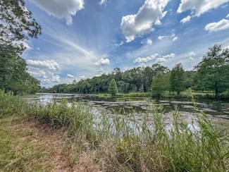 100 Overview Dr, Crestview, FL 32539