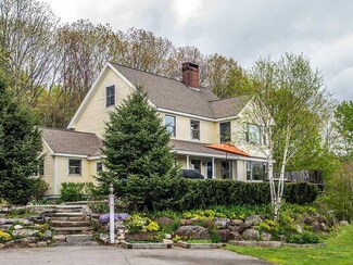 235 W Street Extension, Rockport, ME 04856